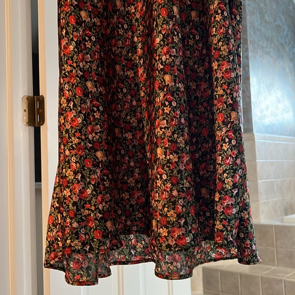 Black Floral Print Zara Dress. - Picture 8 of 8